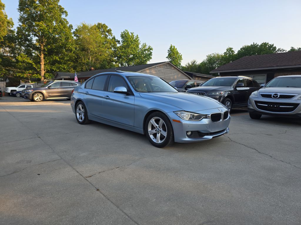 2013 BMW 3 Series Image 3