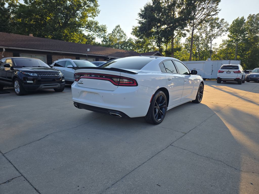 2017 Dodge Charger Image 4