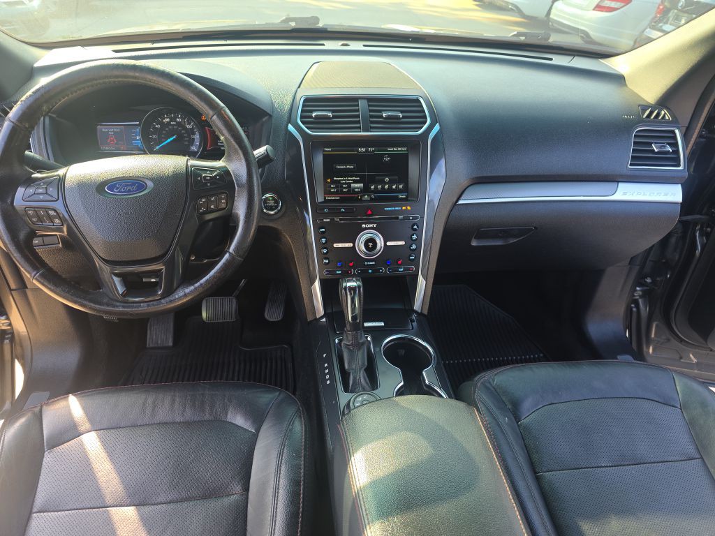 2016 Ford Explorer Image 11