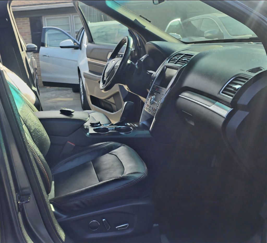 2016 Ford Explorer Image 14