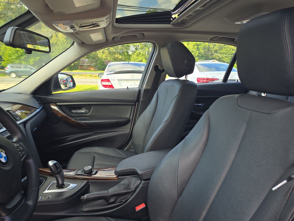 2015 BMW 3 Series Image 10
