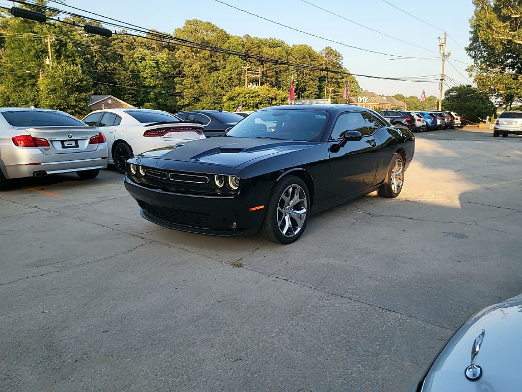 2015 Dodge Challenger Image 1