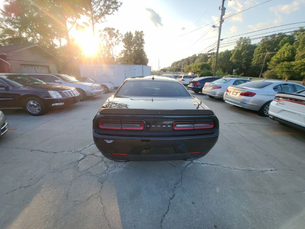 2015 Dodge Challenger Image 5