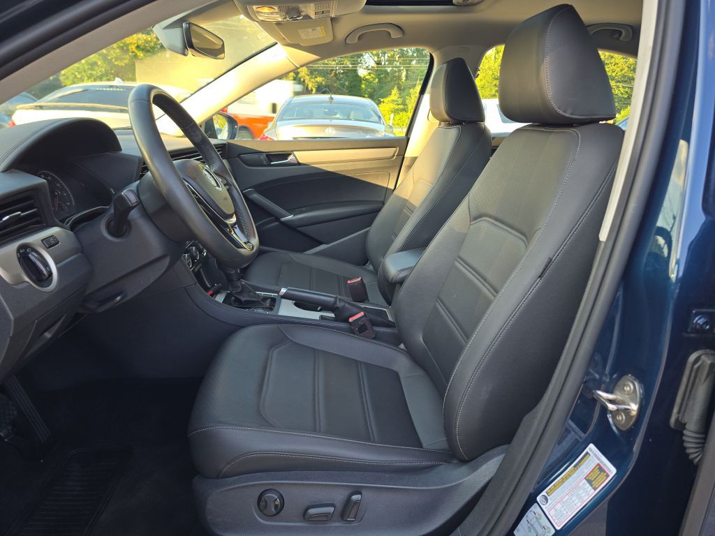 2021 Volkswagen Passat Image 10