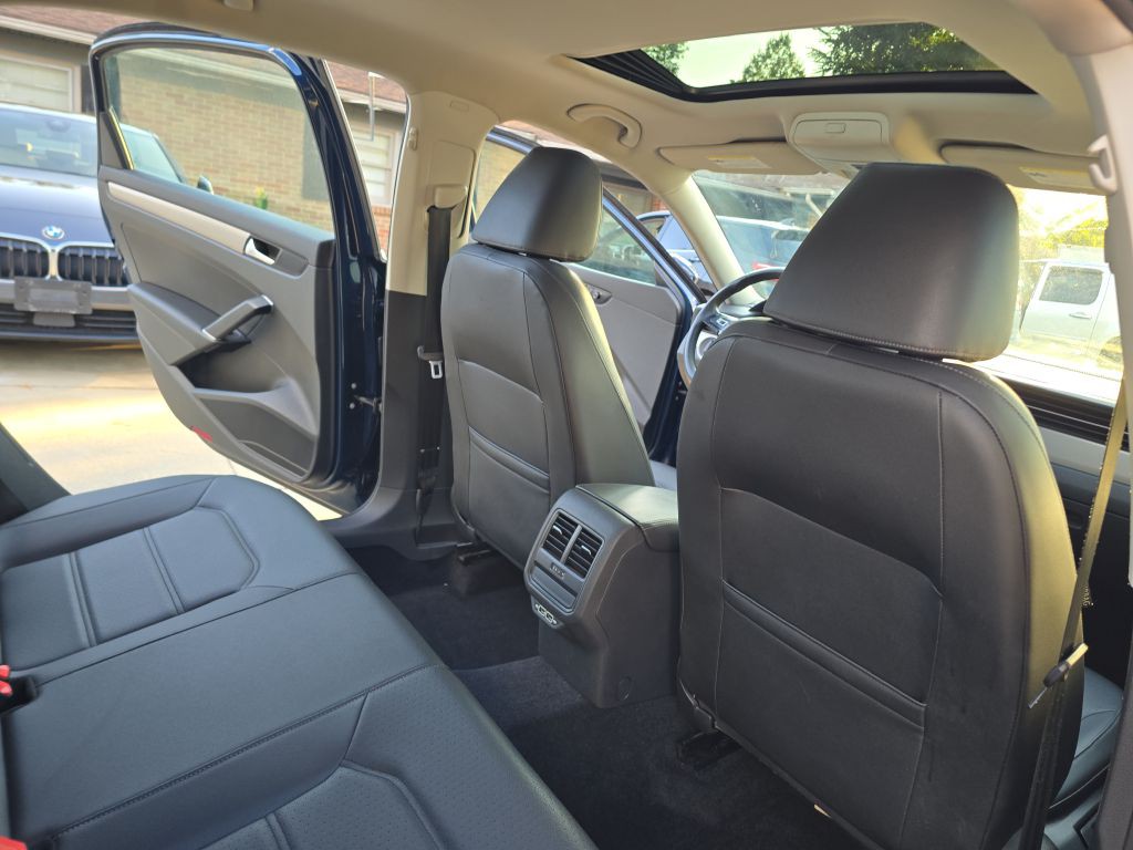 2021 Volkswagen Passat Image 18