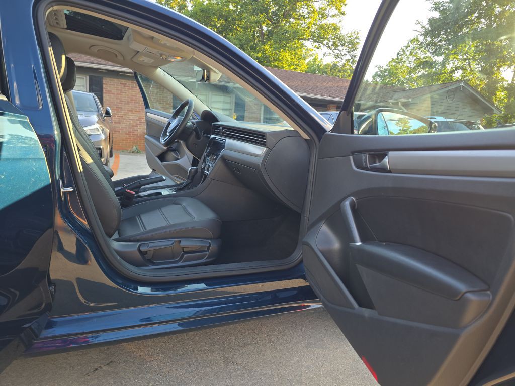 2021 Volkswagen Passat Image 19