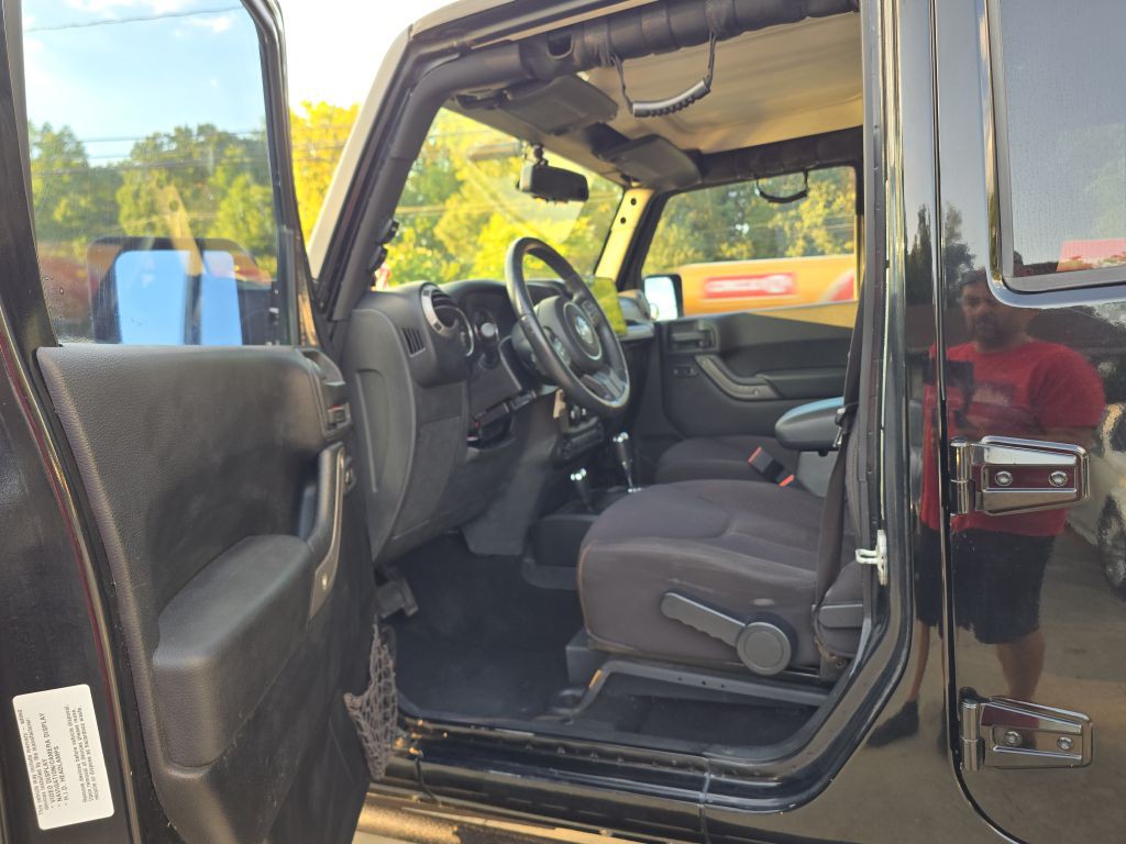 2013 Jeep Wrangler Unlimited Image 12