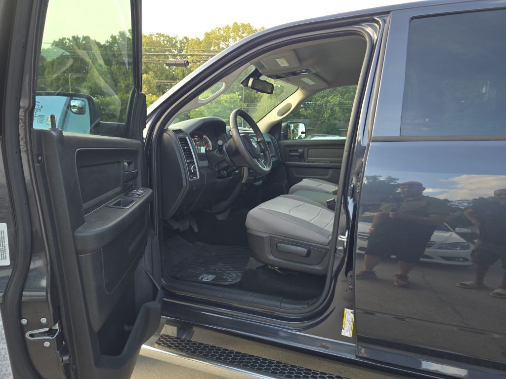 2016 RAM 1500 Image 8