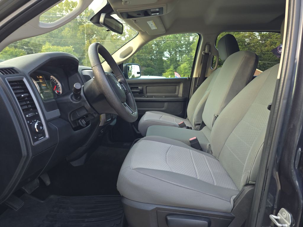 2016 RAM 1500 Image 9