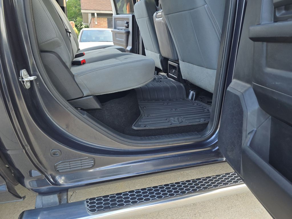 2016 RAM 1500 Image 16