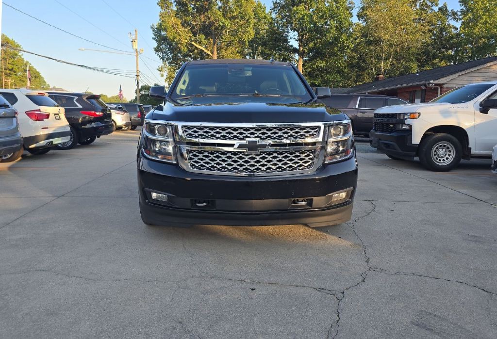 2017 Chevrolet Tahoe Image 2
