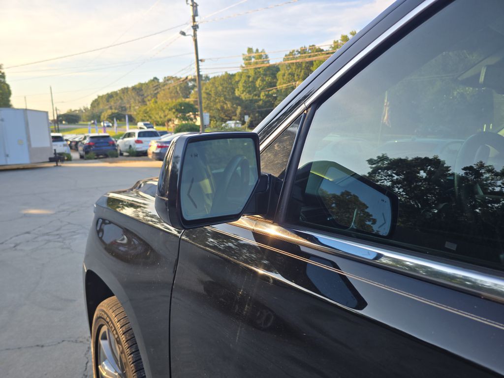 2017 Chevrolet Tahoe Image 8