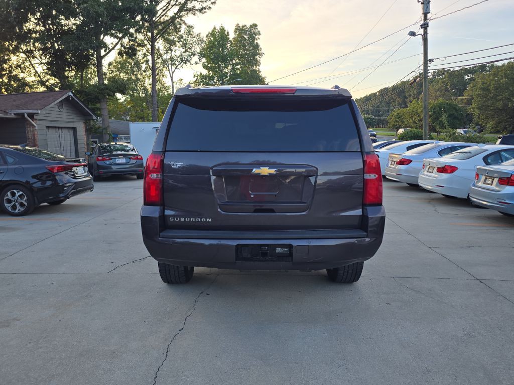 2015 Chevrolet Suburban Image 5