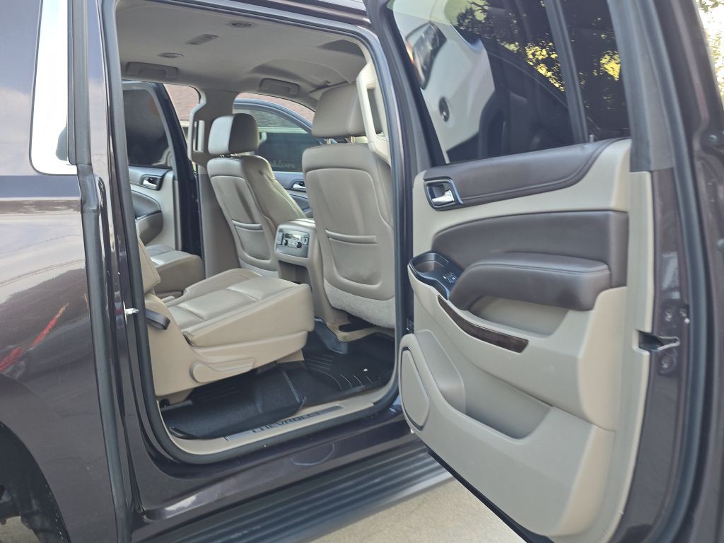 2015 Chevrolet Suburban Image 13
