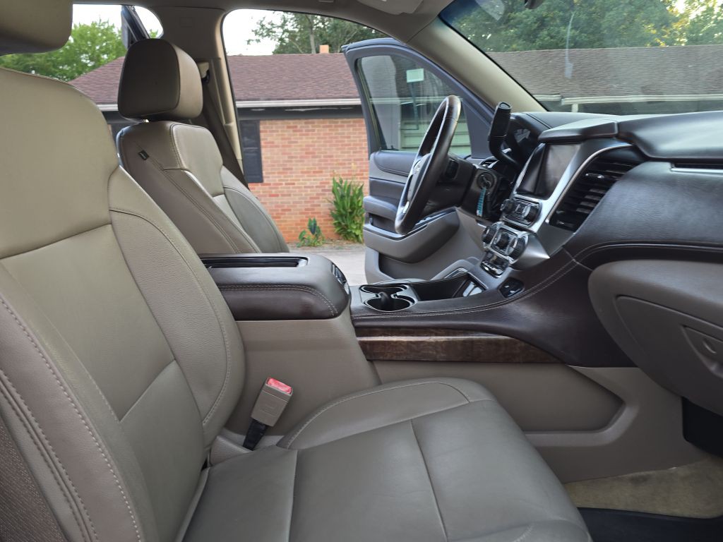 2015 Chevrolet Suburban Image 22