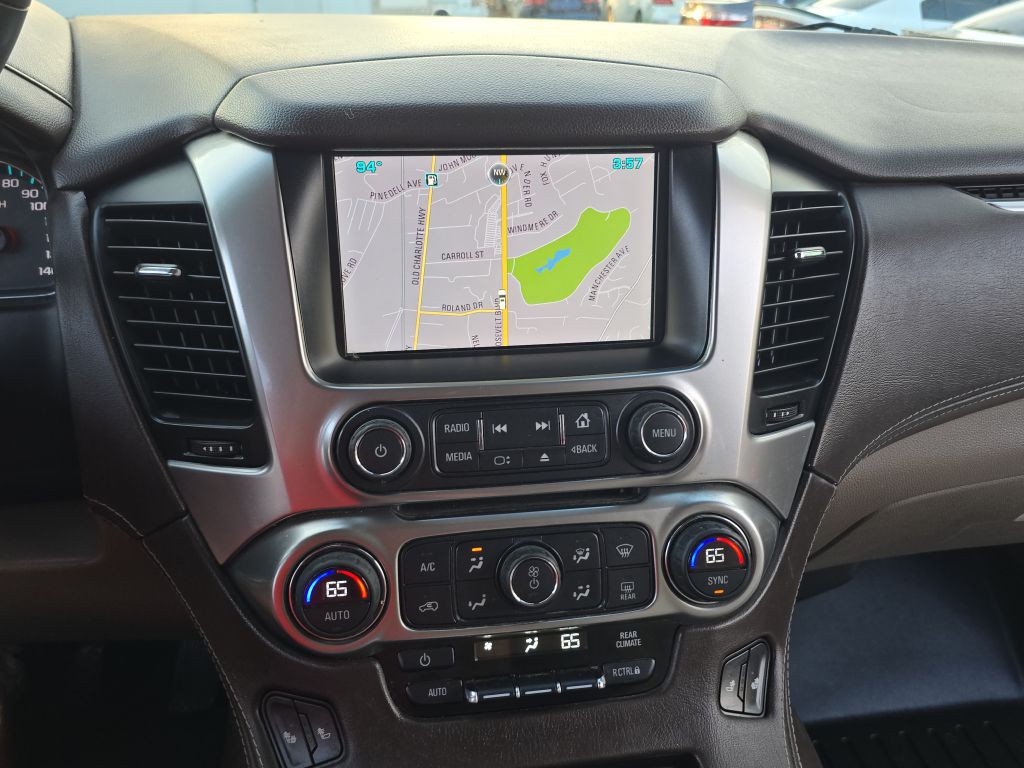 2015 Chevrolet Suburban Image 27