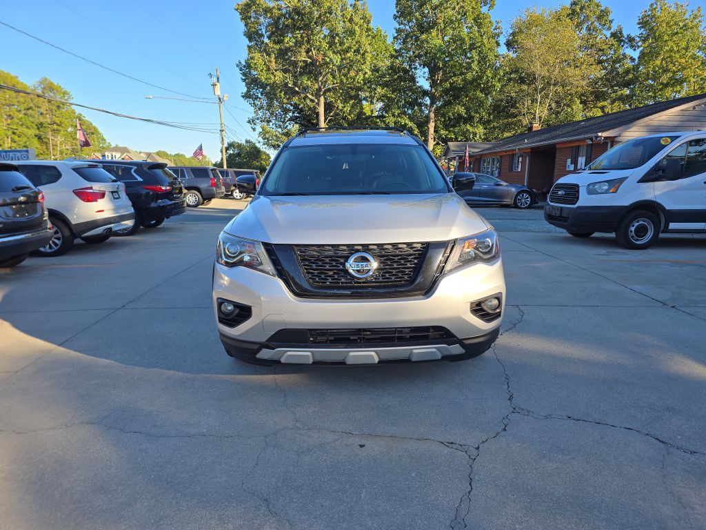 2020 Nissan Pathfinder Image 2