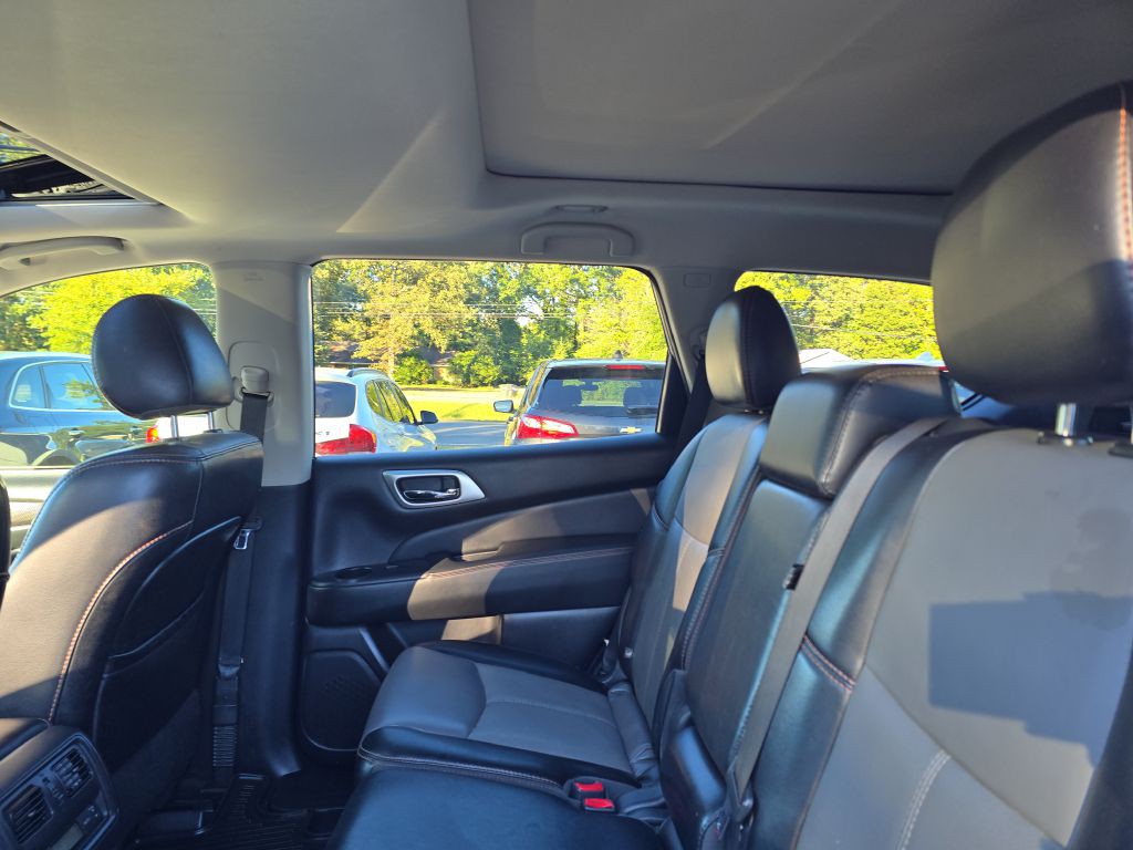 2020 Nissan Pathfinder Image 14