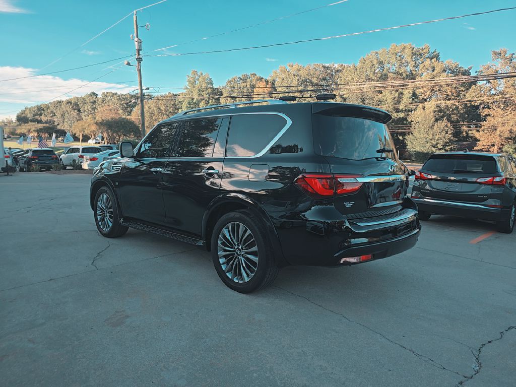 2018 INFINITI QX80 Image 6