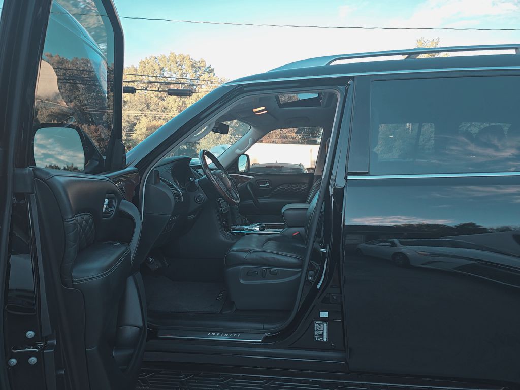 2018 INFINITI QX80 Image 7