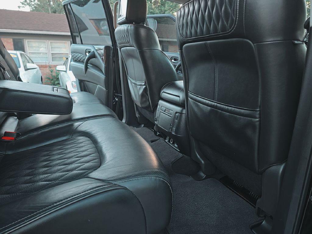2018 INFINITI QX80 Image 19