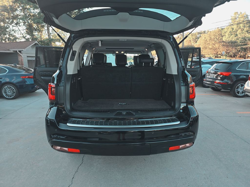 2018 INFINITI QX80 Image 24