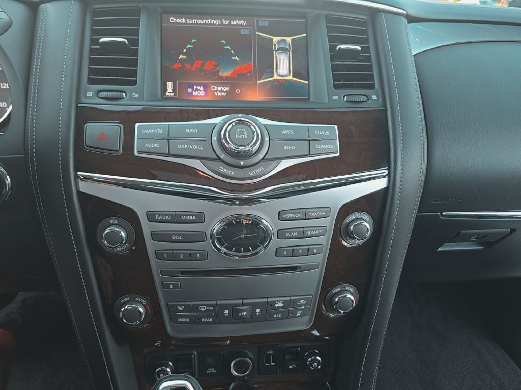 2018 INFINITI QX80 Image 28