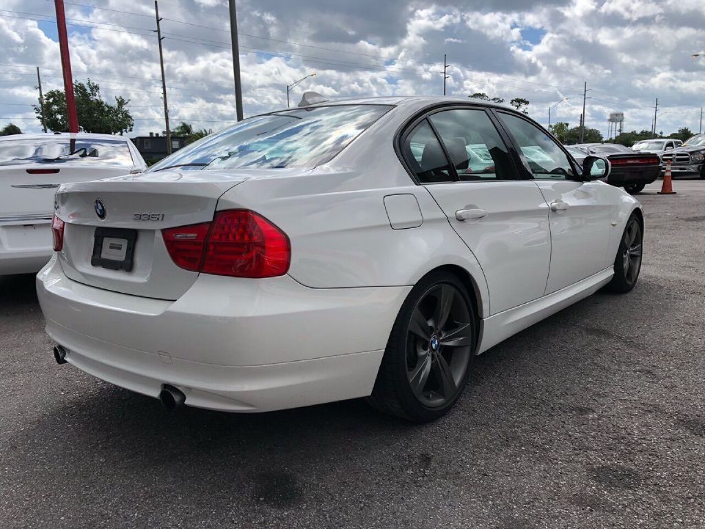 2009 BMW 3 Series Image 3