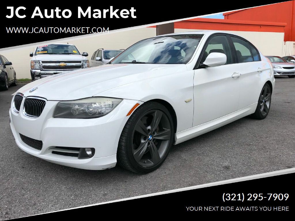 2009 BMW 3 Series Image 1
