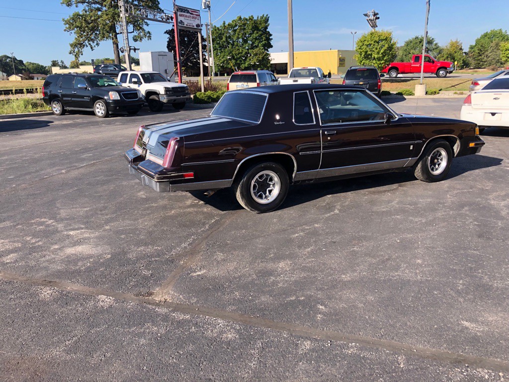1987 Oldsmobile Cutlass Supreme Image 5