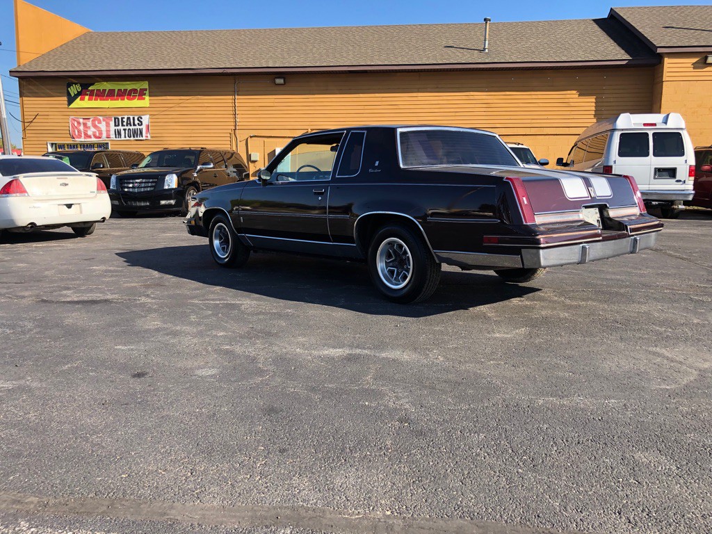 1987 Oldsmobile Cutlass Supreme Image 7