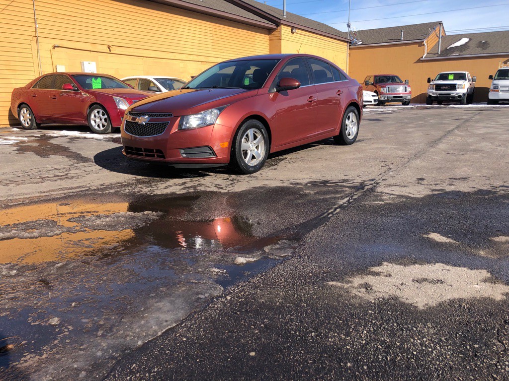 2012 Chevrolet Cruze Image 2