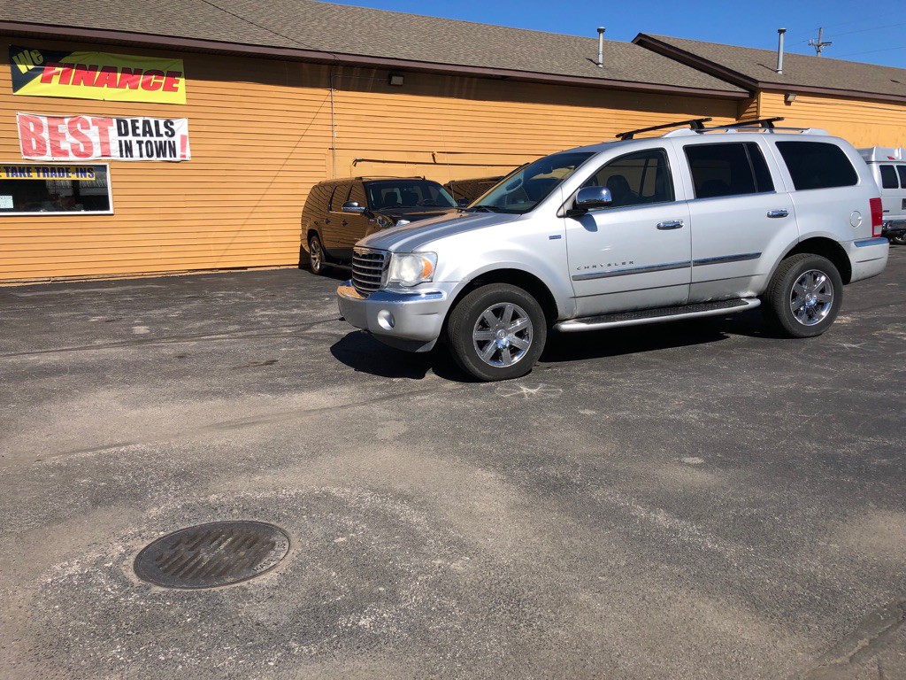 2008 Chrysler Aspen Image 1