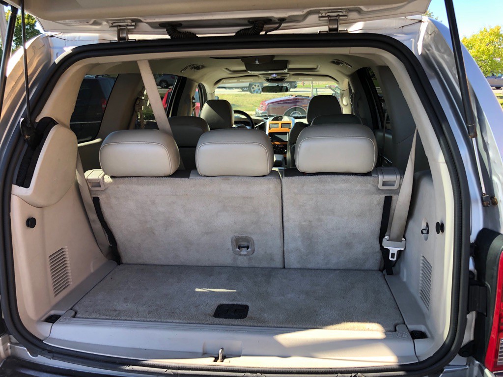 2008 Chrysler Aspen Image 7