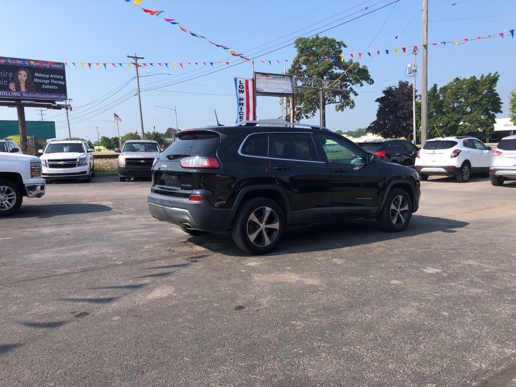 2019 Jeep Cherokee Image 5