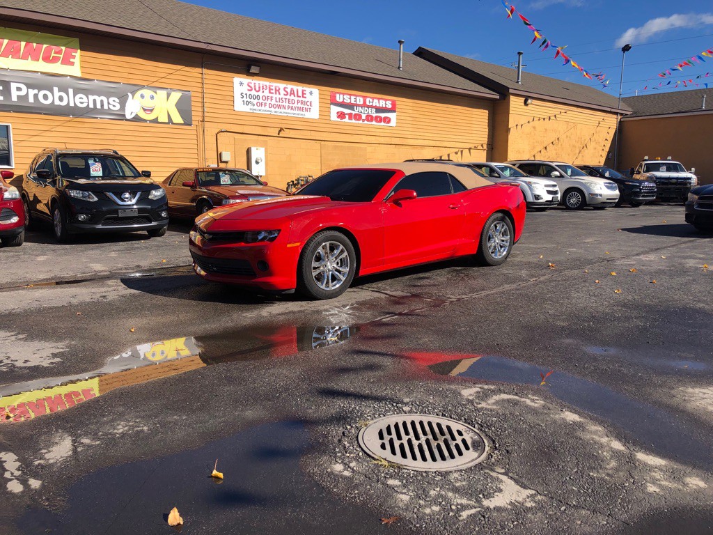 2015 Chevrolet Camaro Image 2