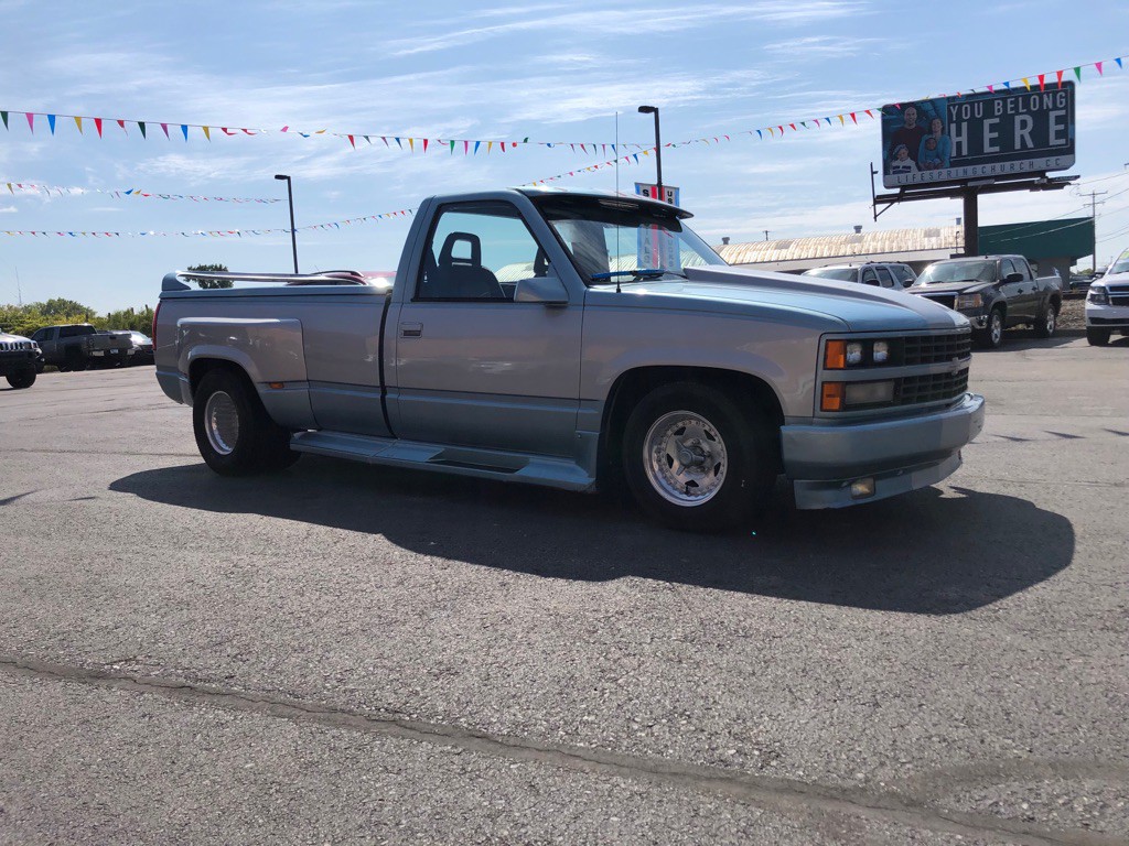 1989 Chevrolet C/K Image 3