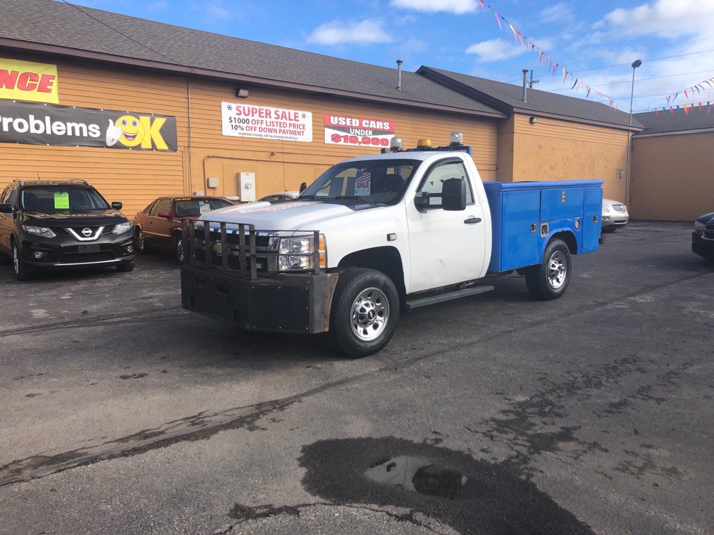 2011 Chevrolet Silverado 1500 Image 2