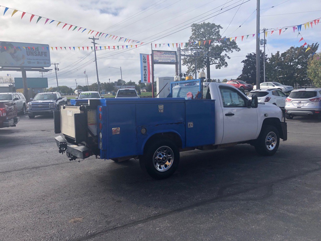 2011 Chevrolet Silverado 1500 Image 4