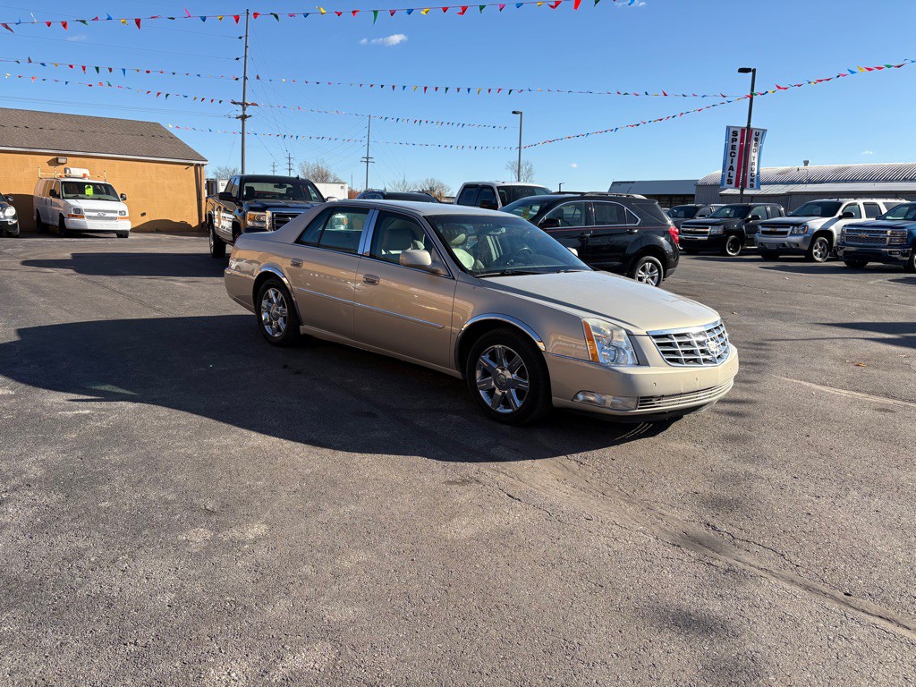 2007 Cadillac DTS Image 3