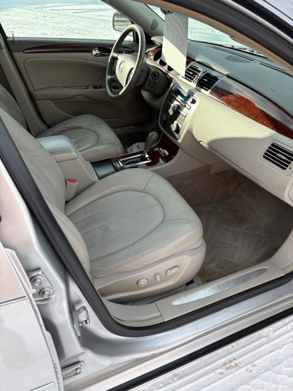 2008 Buick Lucerne Image 6