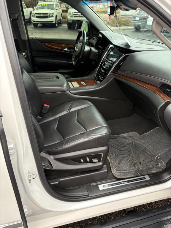 2018 Cadillac Escalade Image 6