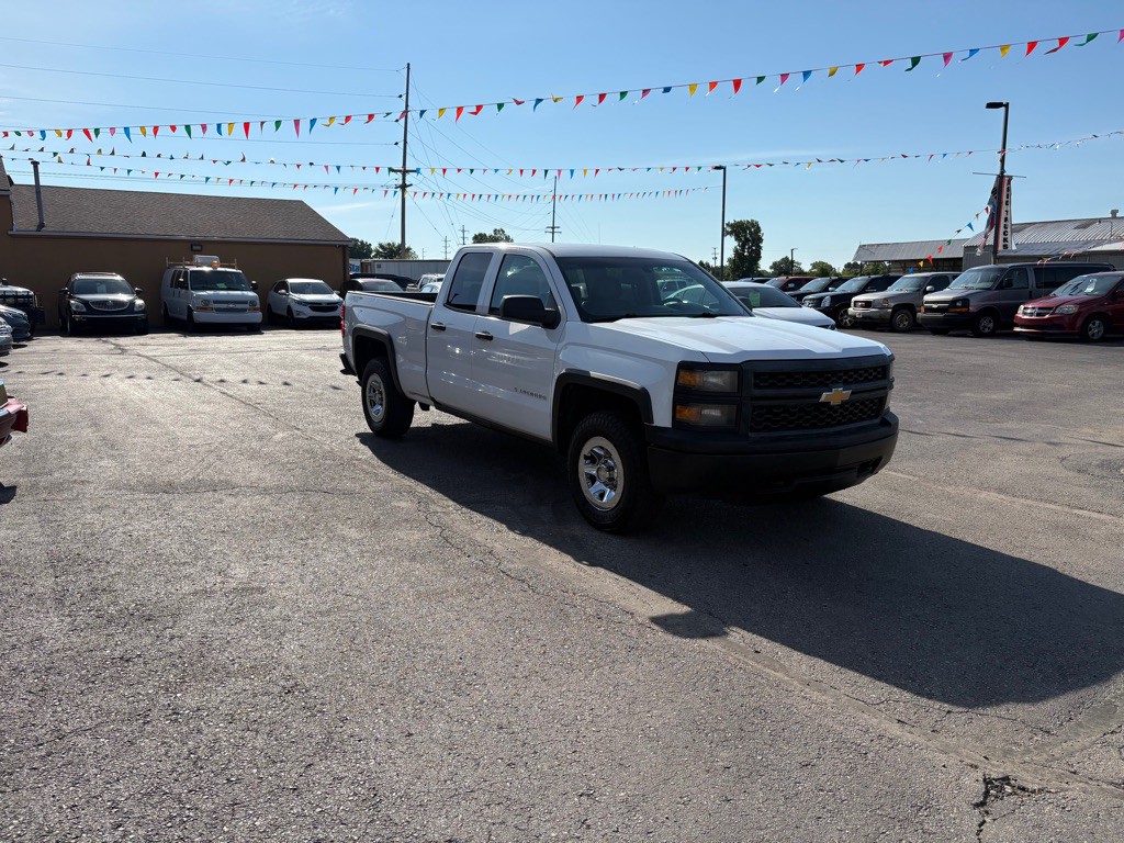 2015 Chevrolet Silverado 1500 Image 3