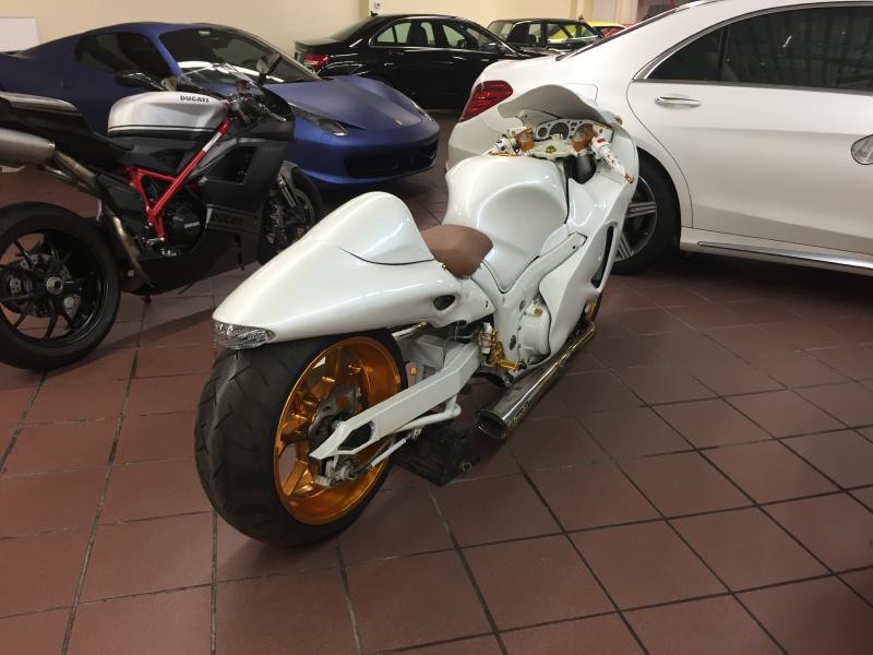 2001 Suzuki Hayabusa Image 6