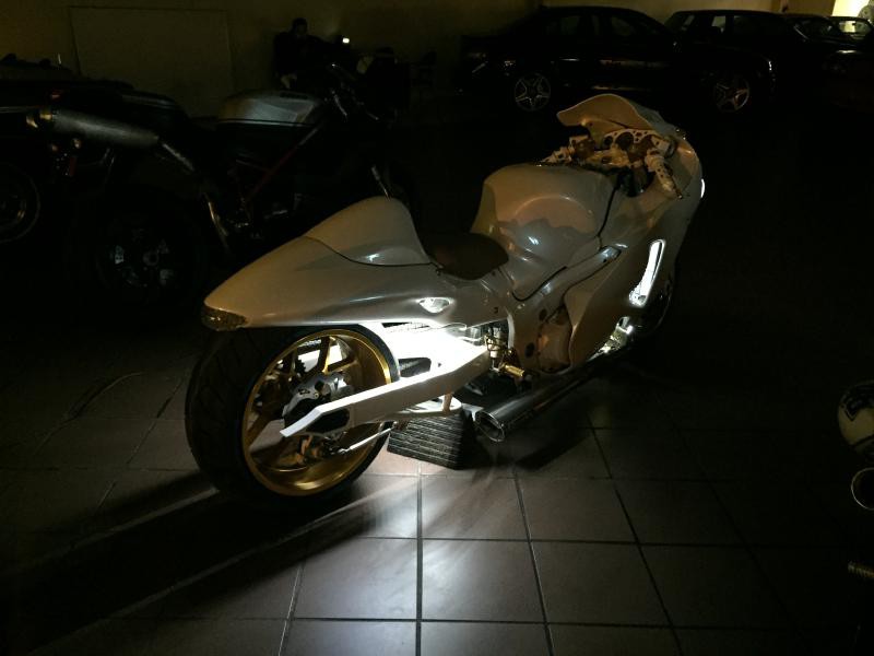 2001 Suzuki Hayabusa Image 11