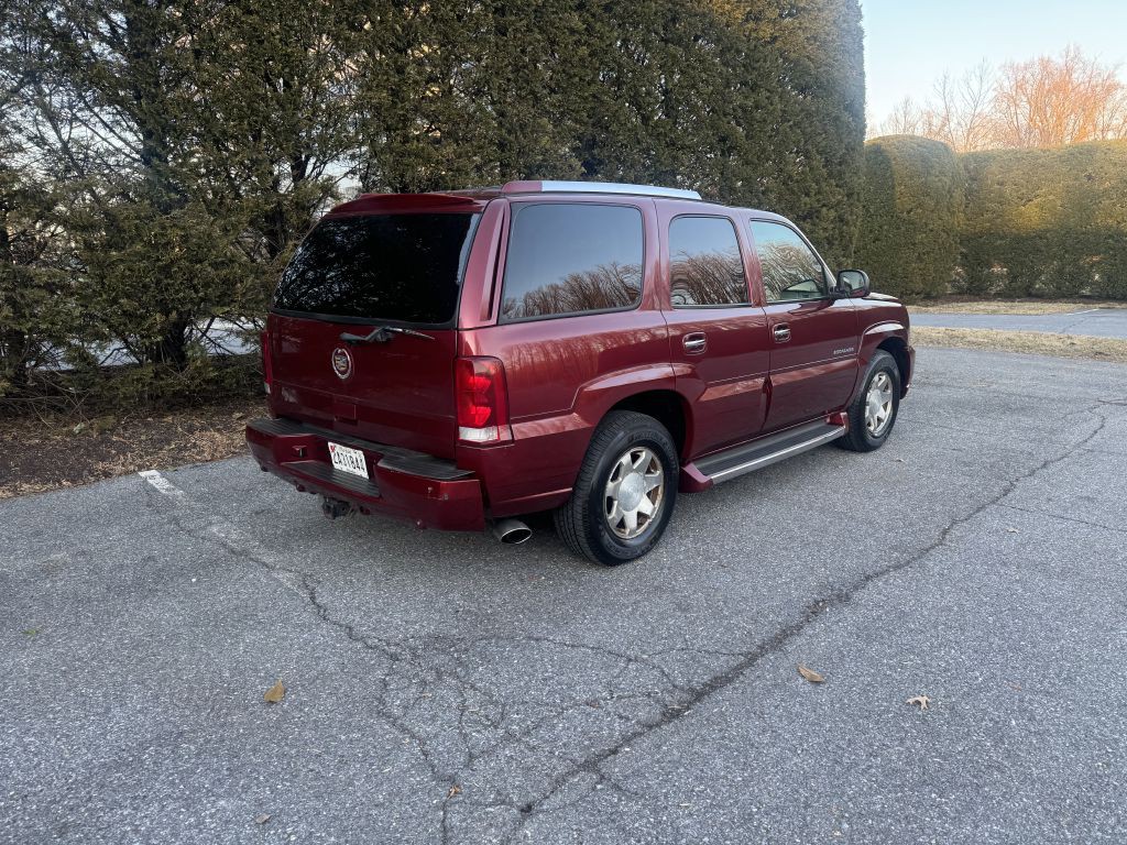2002 Cadillac Escalade Image 7