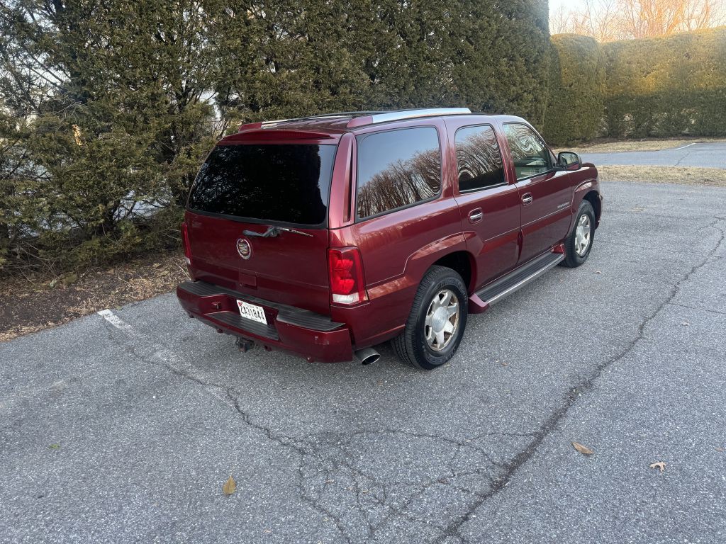 2002 Cadillac Escalade Image 8