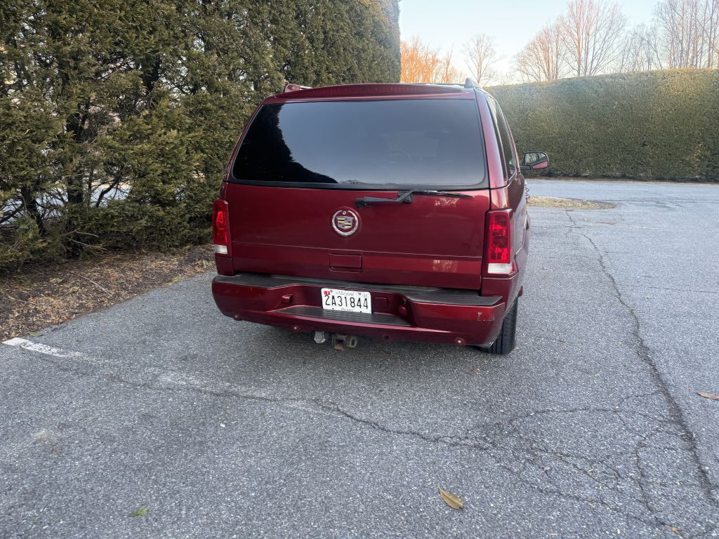 2002 Cadillac Escalade Image 11