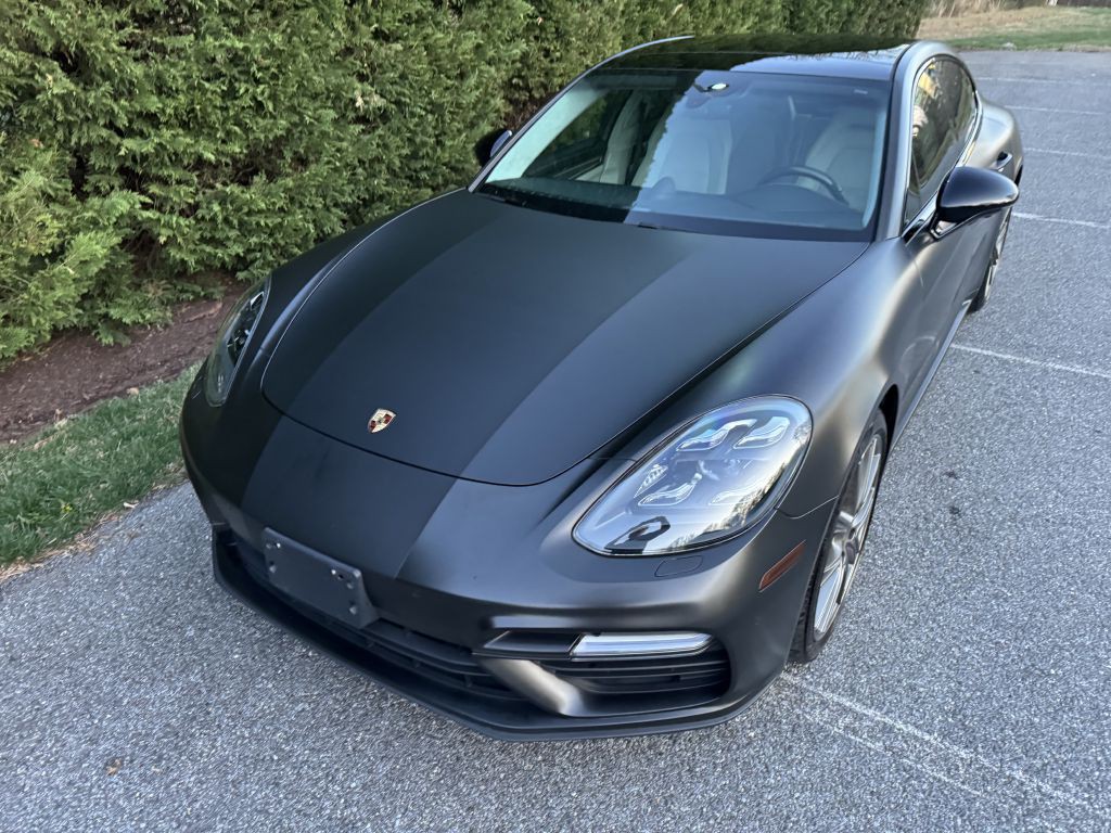 2018 Porsche Panamera Image 41