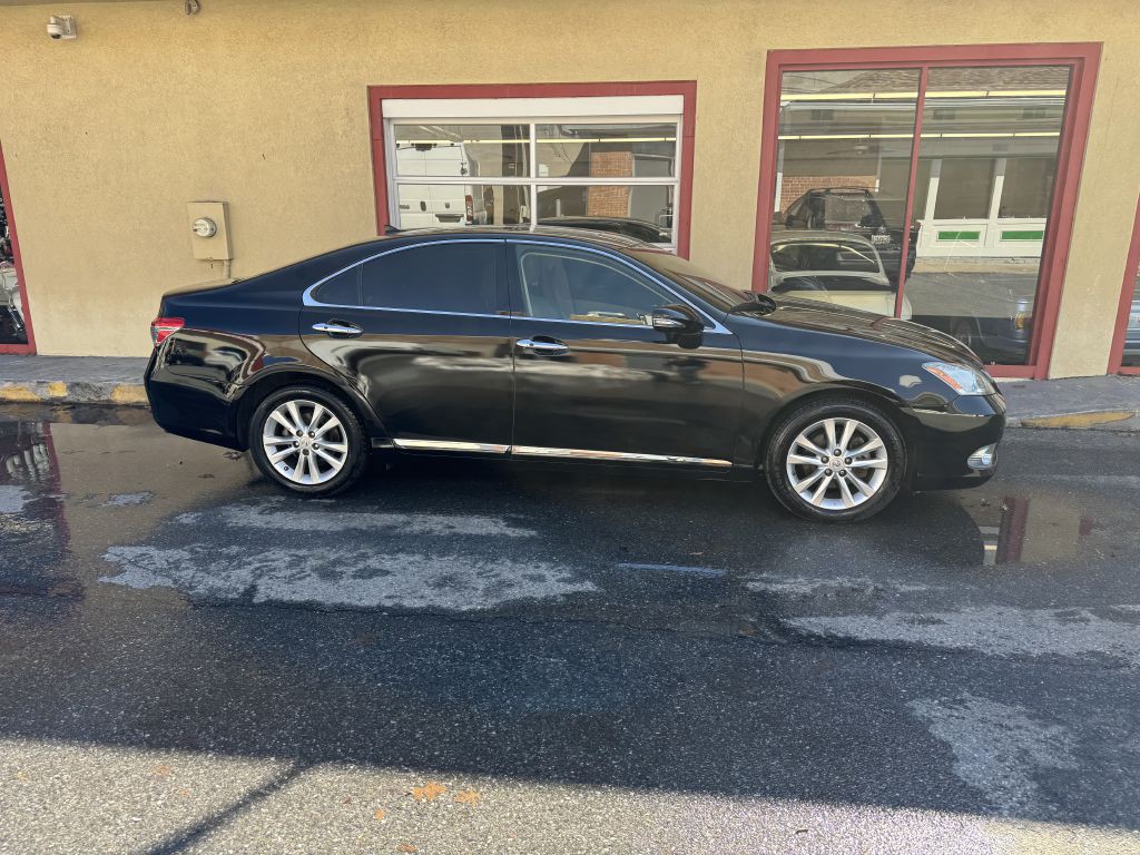 2012 Lexus ES Image 10